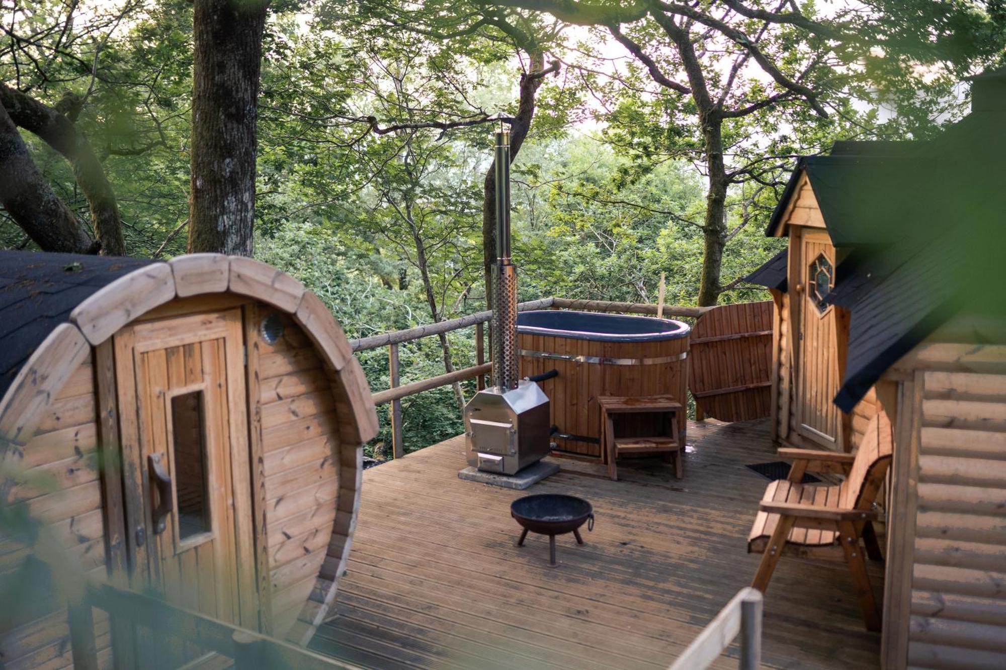Chestnut Tree House With Hot Tub & Sauna Бармут Экстерьер фото